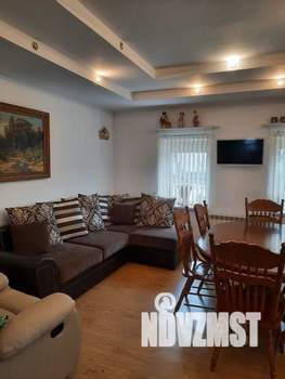 Дом 250м², 3-этажный, посуточно,