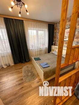 Дом 200м², 2-этажный, посуточно,