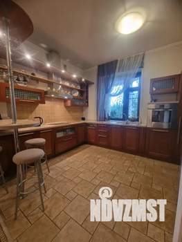 Дом 256м², 2-этажный, посуточно,