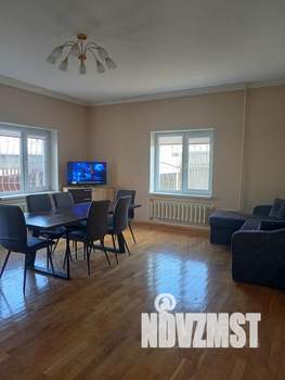 Дом 320м², 2-этажный, посуточно,