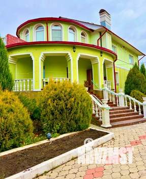 Дом 350м², 2-этажный, посуточно,