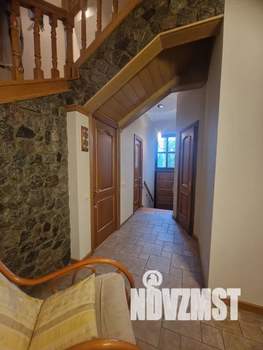 Дом 256м², 2-этажный, посуточно,