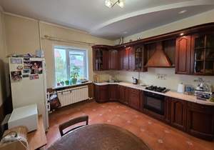 Дом 309м², 3-этажный, участок 6 сот.