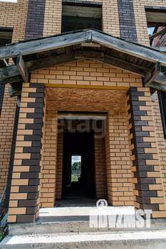 Дом 240м², 3-этажный, участок 10 сот.