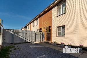 Таунхаус 81м², 2-этажный, участок 7 сот.