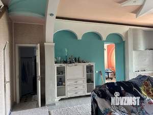 Дом 250м², 2-этажный, участок 6 сот.