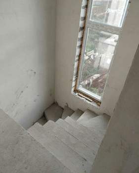 Дом 137м², 2-этажный, участок 5 сот.