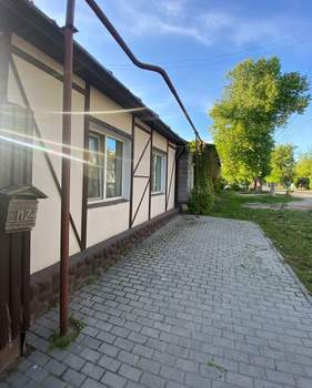 Дом 60м², 2-этажный, участок 9 сот.