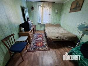 Дом 30м², 2-этажный, участок 6 сот.