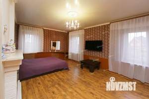 Дом 248м², 2-этажный, участок 4 сот.