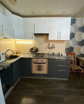 Дом 60м², 2-этажный, участок 9 сот.