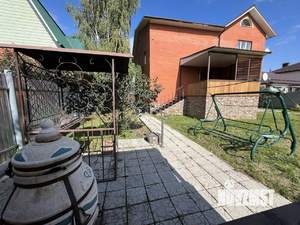 Коттедж 220м², 2-этажный, участок 10 сот.