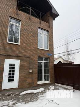 Таунхаус 130м², 3-этажный, участок 1 сот.