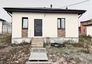 Дом 64м², 1-этажный, участок 6 сот.