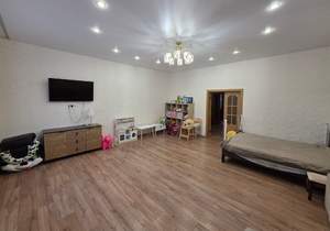 Дом 309м², 3-этажный, участок 6 сот.