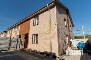 Таунхаус 81м², 2-этажный, участок 7 сот.