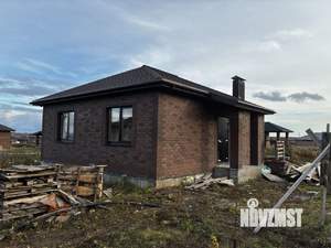 Дом 93м², 1-этажный, участок 4 сот.