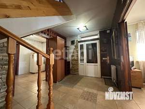 Дом 240м², 3-этажный, участок 4 сот.