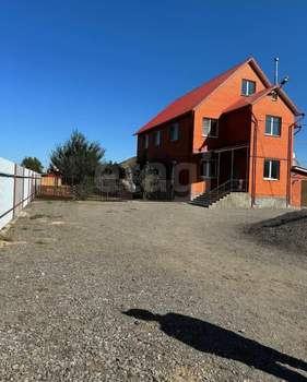 Дом 302м², 2-этажный, участок 17 сот.