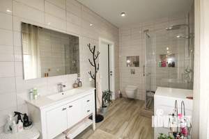 Дом 119м², 2-этажный, участок 5 сот.