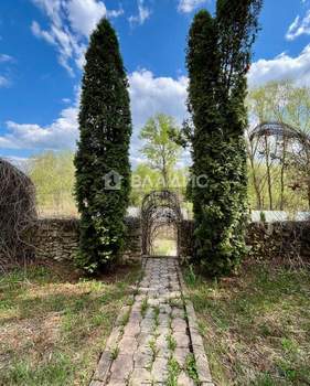 Дом 300м², 2-этажный, участок 45 сот.