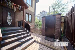 Таунхаус 180м², 3-этажный, участок 2 сот.