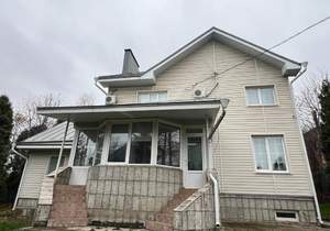 Дом 250м², 2-этажный, участок 7 сот.