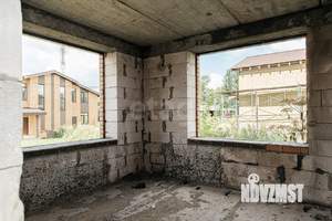 Дом 240м², 3-этажный, участок 10 сот.