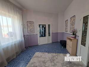 Дом 403м², 3-этажный, участок 9 сот.