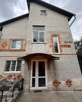 Дом 323м², 2-этажный, участок 9 сот.