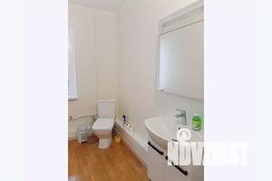 Дом 320м&sup2;, 2-этажный, посуточно, 