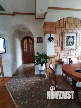 Коттедж 320м², 2-этажный, на длительный срок, 