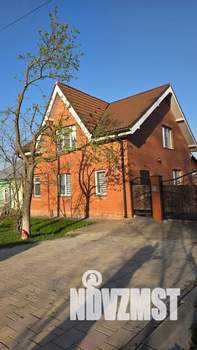 Дом 125м&sup2;, 2-этажный, посуточно, 