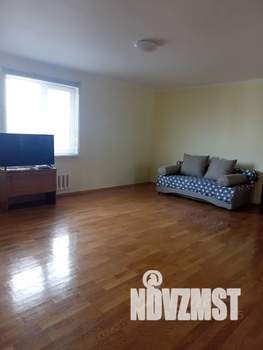 Дом 320м&sup2;, 2-этажный, посуточно, 