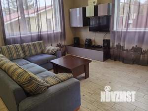 Дом 220м&sup2;, 2-этажный, посуточно, 