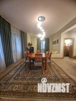 Дом 256м², 2-этажный, посуточно, 