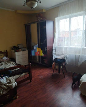 Дом 473м², 3-этажный, участок 10 сот.  