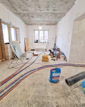 Дом 149м&sup2;, 2-этажный, участок 8 сот.  