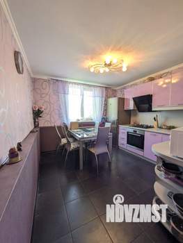 Коттедж 330м², 2-этажный, участок 6 сот.  