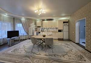 Дом 263м², 2-этажный, участок 15 сот.  