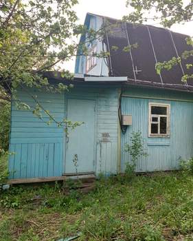 Дом 40м², 2-этажный, участок 6 сот.  