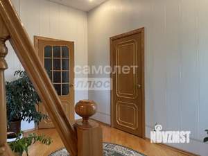 Дом 323м², 2-этажный, участок 9 сот.  