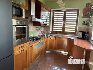 Коттедж 250м², 3-этажный, участок 11 сот.  