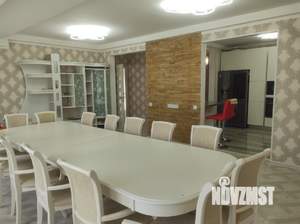 Дом 200м², 2-этажный, участок 13 сот.  