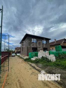 Дом 215м², 2-этажный, участок 9 сот.  