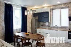 Коттедж 180м², 2-этажный, участок 10 сот.  