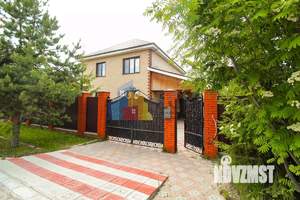 Дом 252м², 2-этажный, участок 10 сот.  