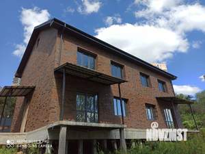 Таунхаус 135м², 2-этажный, участок 3 сот.  