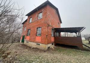 Дом 230м&sup2;, 2-этажный, участок 12 сот.  