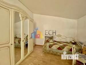 Дом 243м², 2-этажный, участок 13 сот.  